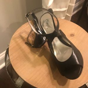 Carlos Black heels
